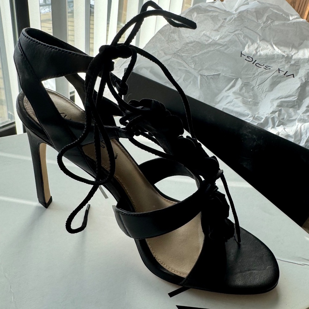 Via Spiga High Heel Sandal DeeDee Blk LE. Size 8